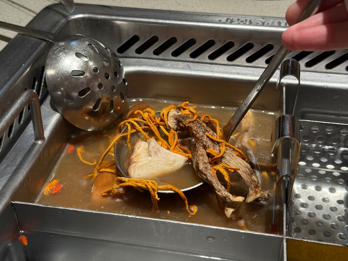 海底撈|鍋底、特色菜和肉品全品項評價(2025/12月更新) - 第15張圖 海底撈|鍋底、特色菜和肉品全品項評價(2025/12月更新)