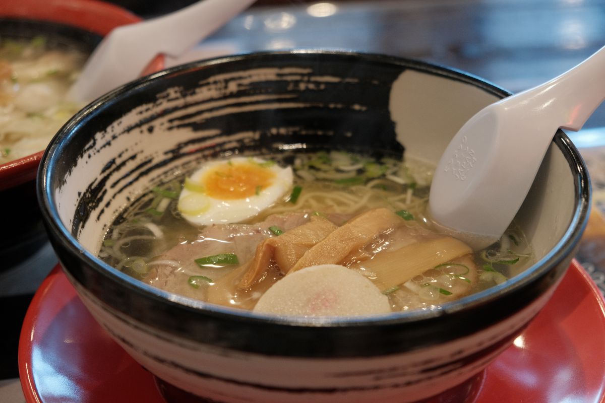 あじさい味彩拉麵|百名店推薦函館拉麵,鹽味清爽系代表 - 第6張圖