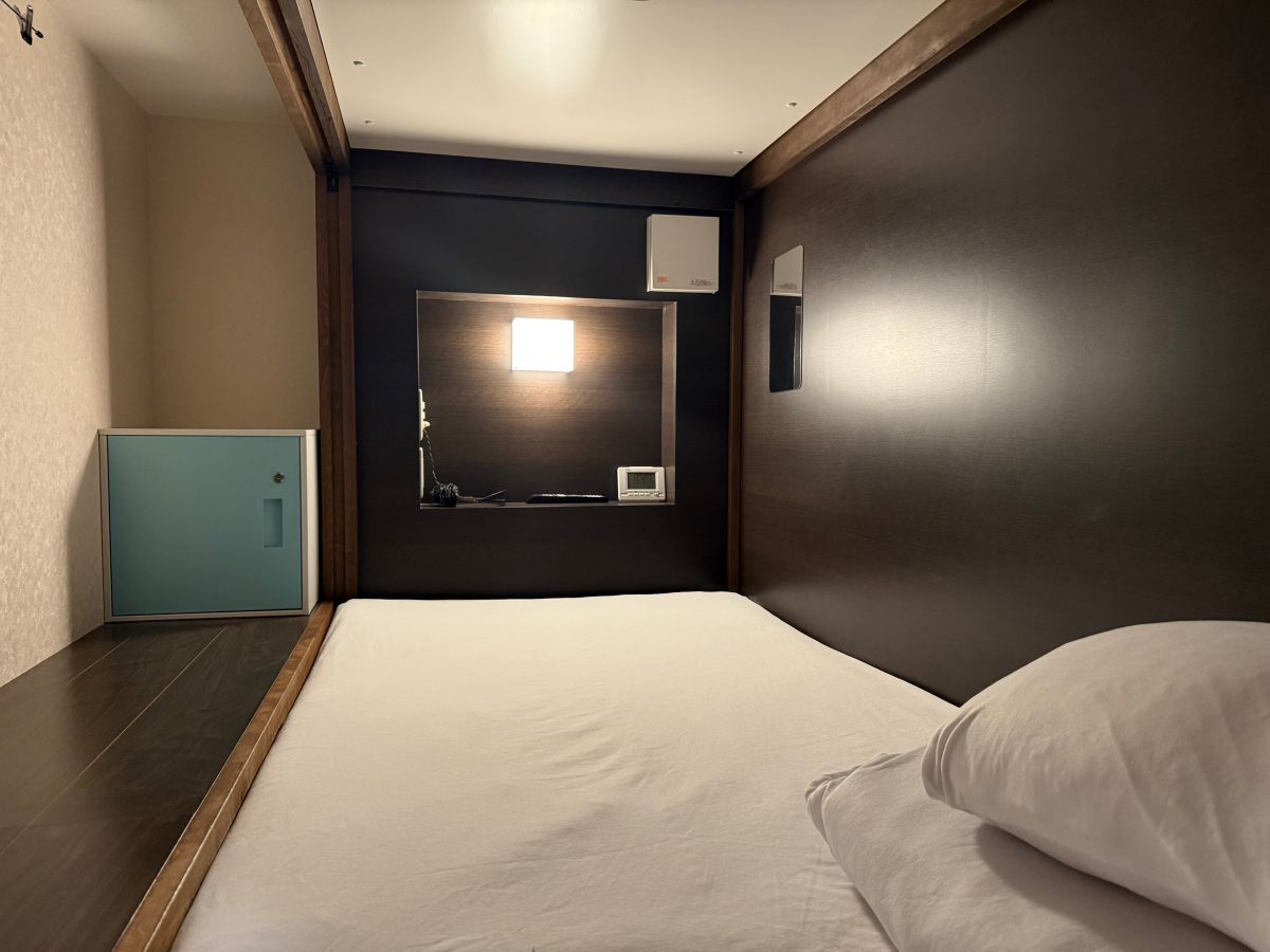 熊本獨旅住宿推薦｜HOTEL CARNA A熊本城附近平價背包客房(附大浴場)